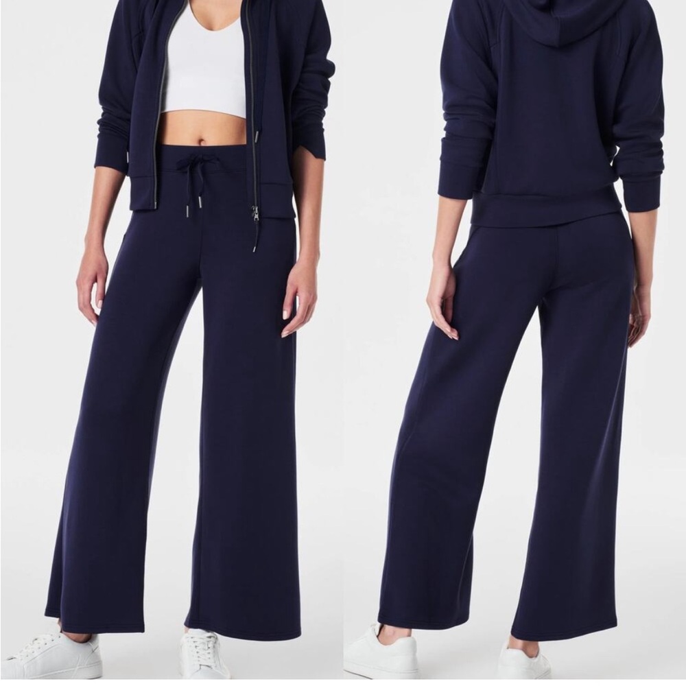 SPANX Air Essentials Cropped Wide Leg Classic Navy Size Medium M
